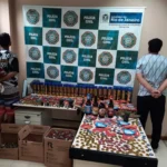 Polícia Civil fecha galpão onde criminosos falsificam cervejas em Rio Bonito
