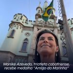 Monike Azevedo, triatleta cabo friense, recebe medalha ”Amigo da Marinha”