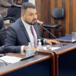 Câmara Municipal de Cabo Frio derruba veto da prefeita e aprova lei contra racismo e homofobia
