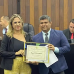 Câmara de Cabo Frio homenageia fundadora de projeto que implementa ozonioterapia no SUS