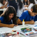 Secretaria de Educação de Cabo Frio recebe carteiras e aparelhos de ar-condicionado para Escolas Municipais