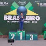 Atleta mirim de Saquarema se destaca em competição de jiu-jitsu na Barra da Tijuca