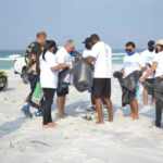 World Trail Races realiza mutirão de limpeza na Praia Grande, em Arraial do Cabo nesta sexta-feira (21); voluntários receberão brindes