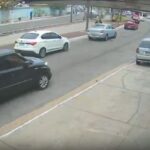 Câmera de segurança flagra o momento exato do acidente na avenida Julia Kubitschek em Cabo Frio