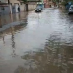 Moradores de Cabo Frio ironizam ruas alagadas nas redes sociais: prefeita é alvo de críticas às vésperas das eleições