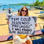 “Búzios não é Pinico” Moradores de Búzios protestam contra despejo de esgoto da Prolagos