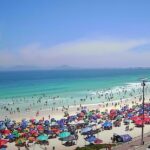 Após dias nublados, céu abre em Cabo Frio e não há previsão de chuva