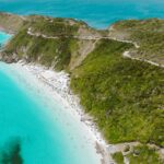 Cabo Frio, Búzios e Arraial do Cabo estão na lista de destinos brasileiros mais procurados por estrangeiros e brasileiros no Carnaval de 2025. Confira: