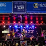Búzios Jazz Festival 2025 começa nesta quinta-feira (1º) com grandes atrações na Praça Santos Dumont