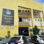 Travesti suspeita de envolvimento em furtos é presa em Araruama