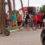 Grave acidente entre carro e moto interdita parcialmente a rodovia Amaral Peixoto, em Cabo Frio