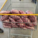 Homem é preso em flagrante ao tentar furtar 19 peças de picanha em supermercado de São Pedro da Aldeia