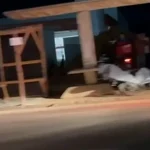 Motociclista morre após bater em ponto de ônibus na RJ-140, em São Pedro da Aldeia