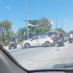Batida violenta entre carro e moto deixa ferido e mobiliza Bombeiros em Cabo Frio