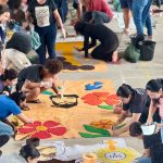 Corpus Christi em São Pedro da Aldeia mantém tradição dos tapetes de sal e reúne fiéis em celebração de fé
