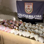 Polícia prende dois homens e apreende mais de 5 mil pinos de cocaína em São Pedro da Aldeia