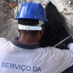 Supermercado é flagrado com ligação irregular de água durante fiscalização em Cabo Frio