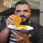 Thiago Santos, chef do “Sem Frescura Burguer”, concorre ao troféu de melhor hambúrguer nos Estados Unidos