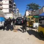 Operação conjunta da polícia remove barricadas e restabelece ordem no Buraco do Boi